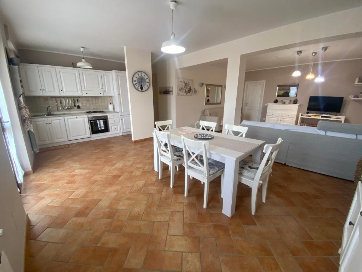 Agriturismo Colle D' Oro Pescia Romana Luaran gambar