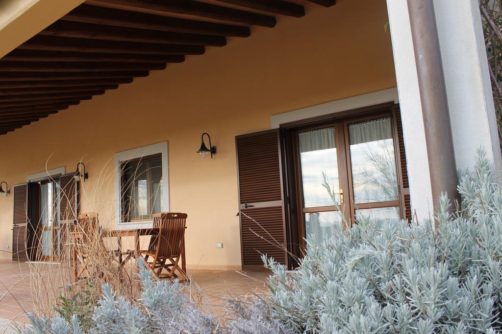 Agriturismo Colle D' Oro Pescia Romana Bilik gambar