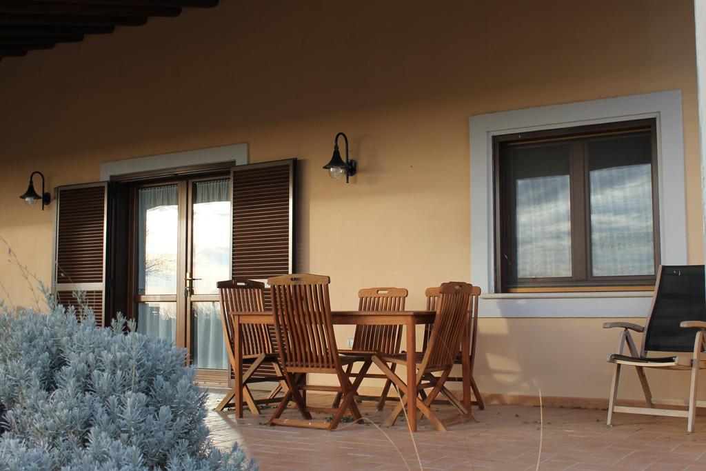 Agriturismo Colle D' Oro Pescia Romana Bilik gambar