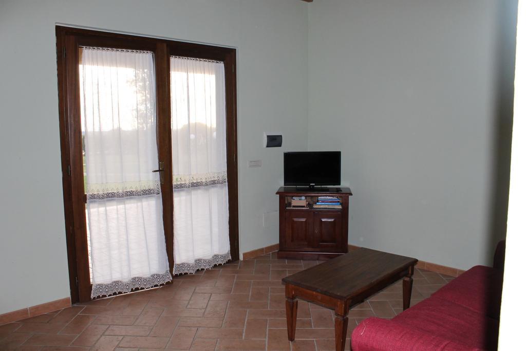 Agriturismo Colle D' Oro Pescia Romana Bilik gambar