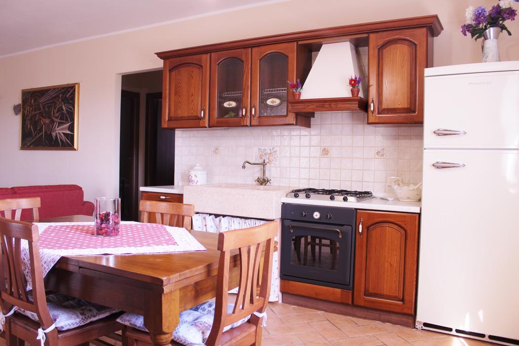 Agriturismo Colle D' Oro Pescia Romana Luaran gambar