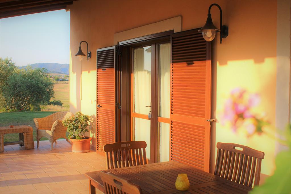 Agriturismo Colle D' Oro Pescia Romana Luaran gambar